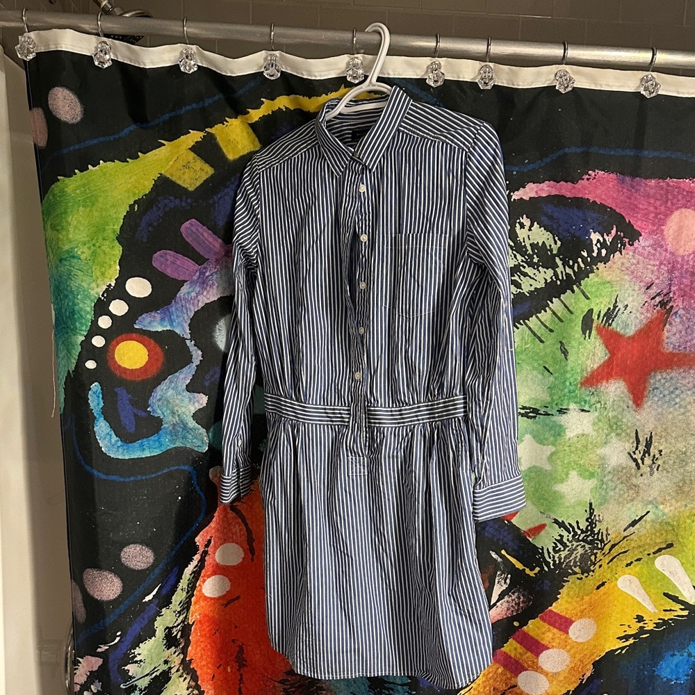 Banana Republic Blue and White Striped Long Sleeve Dress with pockets